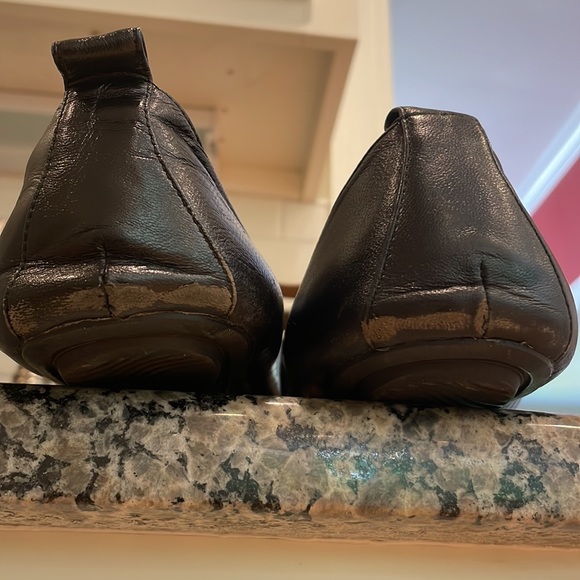 Black flats by Gabriella Rocha - Picture 4 of 5